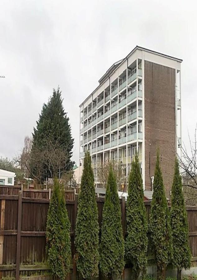 Wisdom Care: The Orpington Cutie Hotel Kültér fotó
